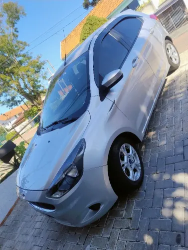Ford KA SEL 1.5 16V Flex 5P 2015