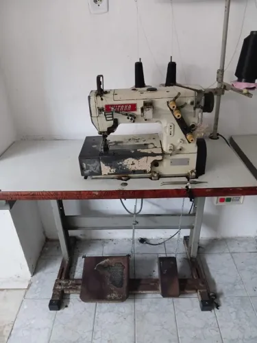 Vendo Máquina de costura Goleira