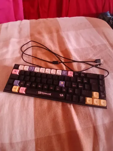 Teclado 60% da redragon