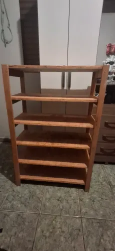 Sapateira de madeira pallet