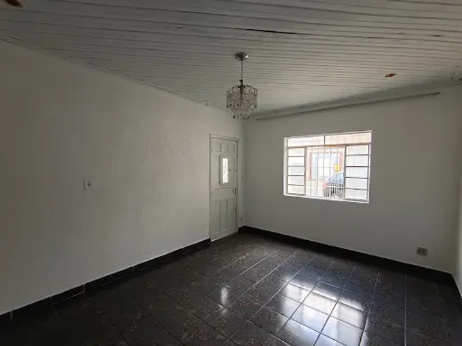 Casa com 3 dormitórios à venda, 200 m² por R$ 650.000,00 - Vila Lavínia - Mogi das Cruzes/