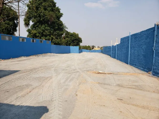 Alugo Terreno Comercial no coração da Avenida 15 de novembro bairro Porto