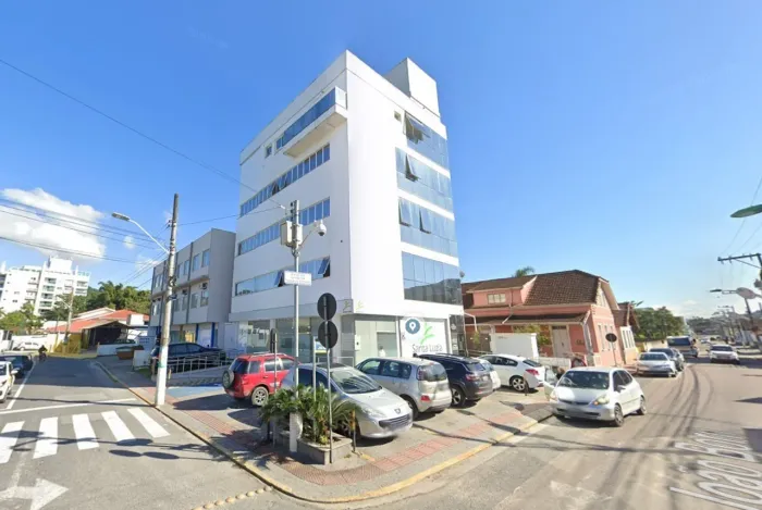 Sala comercial com 45m² no Centro de Biguaçu