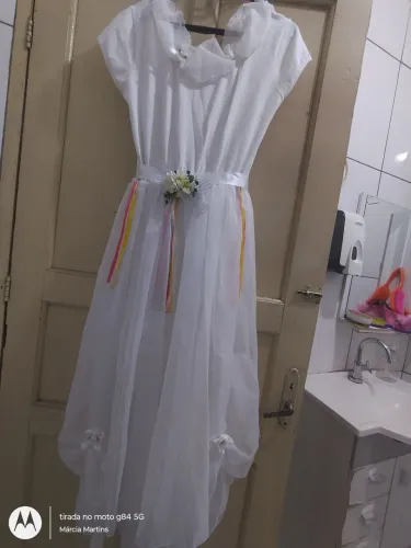 Vestido branco de noivinha festa junina