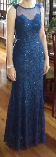Vestido de festa azul marinho