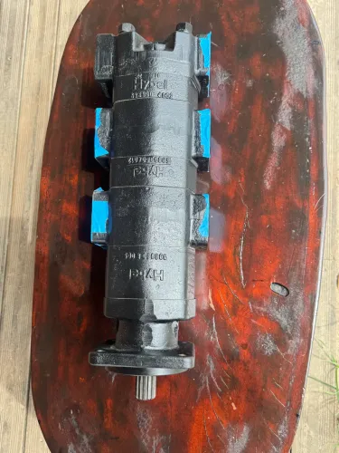 Bomba Hidráulica Tripla Hybel - Estado de Nova