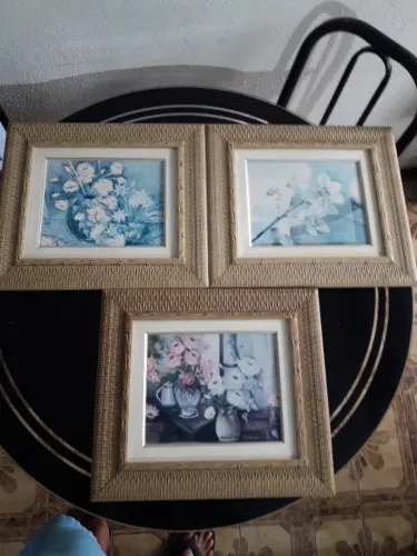 Kit 3 Quadros Decorativos Flores Moldura MDF Trabalhada 41x37cm, excelente estado