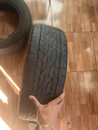 Pneus continental 225/65/17