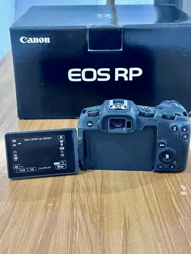 Camera canon rp com adaptador nova