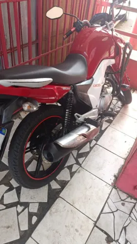 VENDE-SE MOTO HONDA 2015
