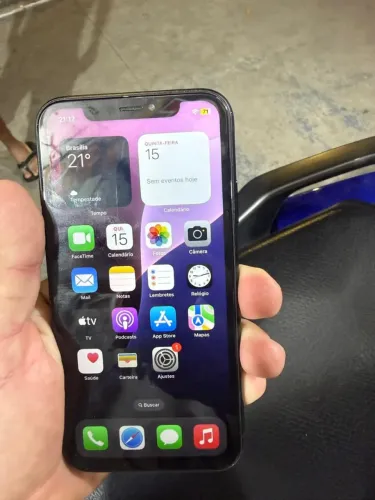 Vendo iPhone XR de 128 GB TODO ORIGINAL PEGANDO TUDO.