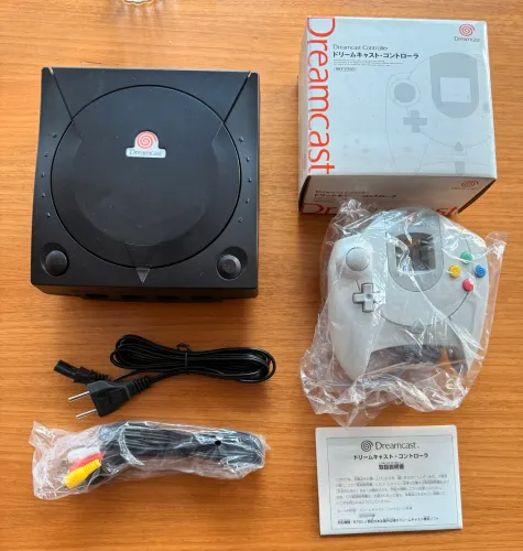 Dreamcast Revisado com GDEMU, mod. Bateria, controle novo na caixa, cabos e 20 jogos