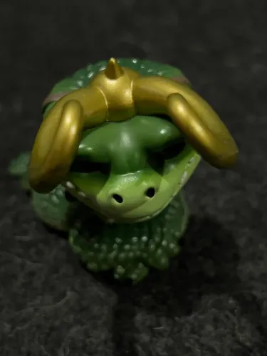 Funko loki aligator hot topic sem caixa