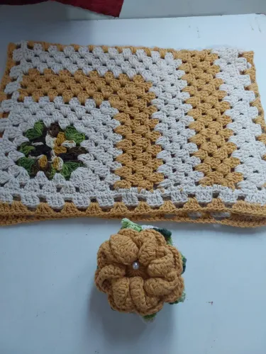 Kit Tapete e porta sabonete de crochê feito a mão 