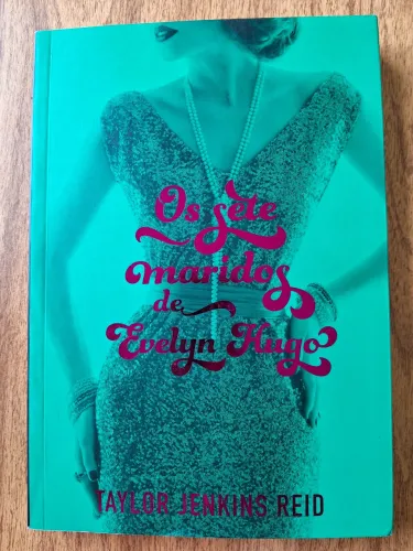 Livro, Os sete Maridos de Evelyn Hugo