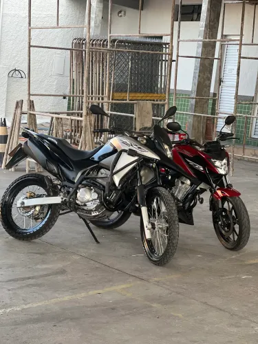 Vendo xre 300 2018