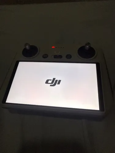 Controle para Drone DJI RC com tela