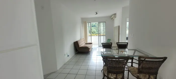 Locação | Apartamento com 2 quartos e 1 vaga de garagem na Trindade