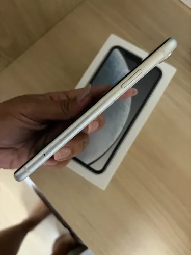 iPhone XR - 64gb