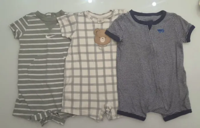 Kit 3 macaquinhos - Nike, Carter's e Mini e Co