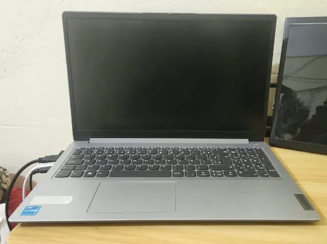 Lenovo IdeaPad 1 15IAU7 ? i3 12ª geração + 20GB RAM