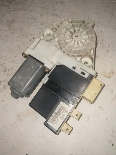 Motor Maquina de vidro dianteiro direito Citroen c5 2005