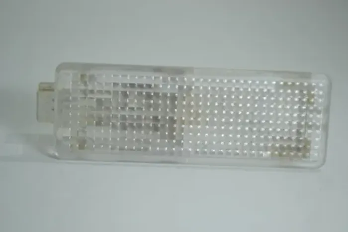 Luminária Luz Cortesia Porta Luvas Bmw X6 2010 2011 Original
