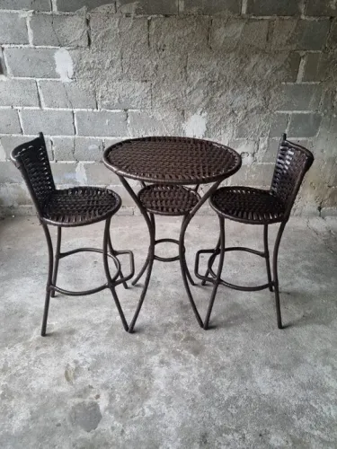Conjunto mesa bistrô em fibra sintética novas