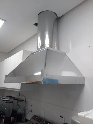 PROMOÇÃO - Coifa em aço inox medindo 1,20x70 completa