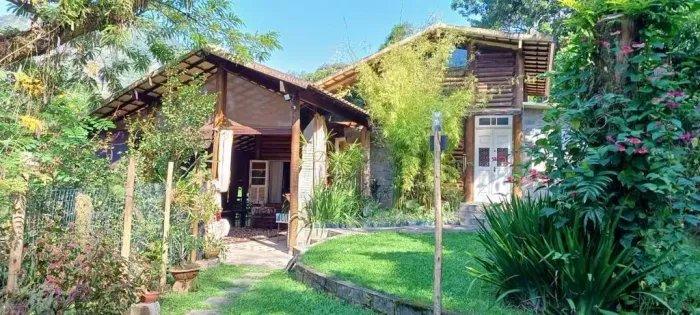 Casa em Condomínio para Venda em Guapimirim, Limoeiro, 5 dormitórios, 4 banheiros, 4 vagas