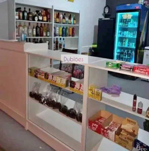 Balcão caixa + VITRINES . Super promoção