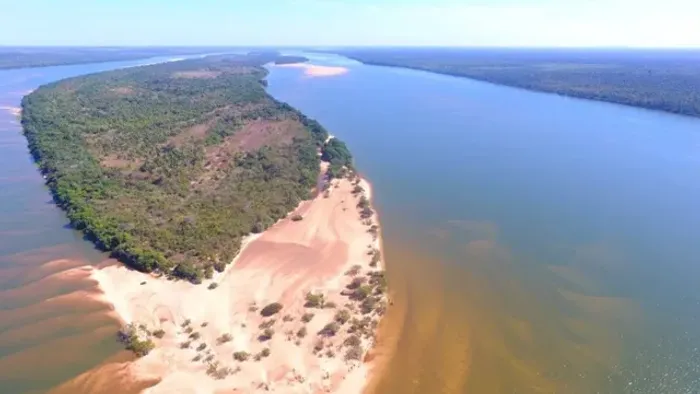 Vende-se fazenda com 640 hectares localizada no Rio Araguaia