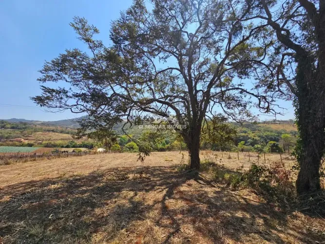 Terreno 15.000m² com terra de cultura a venda em Rio Manso - MG