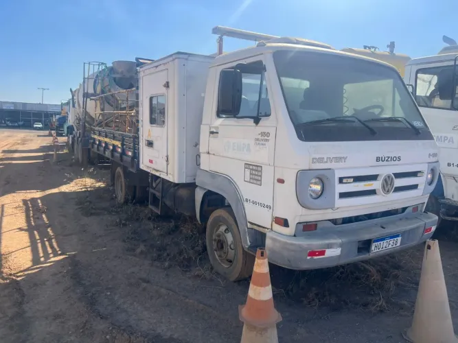 VW 8-150 cabine suplimentar 6 passageiros munck 6,500