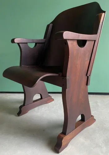 Antiga Poltrona / Cadeira IRN (Cimo)