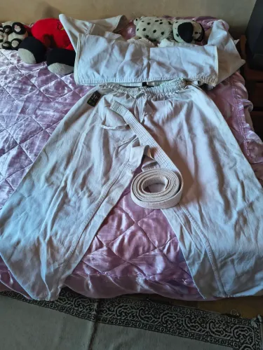 Kimono de Taekwondo Completo - Unissex profissional.