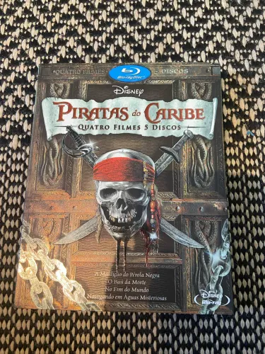 PIRATAS DO CARIBE BLU-RAY EDIÇÃO LIMITADA
