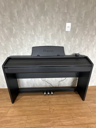 Piano digital Cássio privia