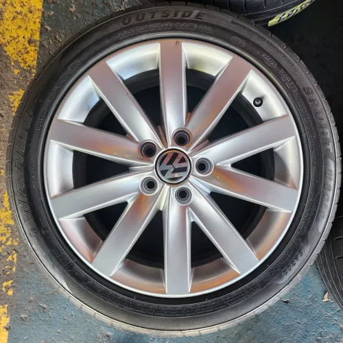 RODAS VW JETTA ARO 17 5X112 ORIGINAIS E PNEUS 205/50