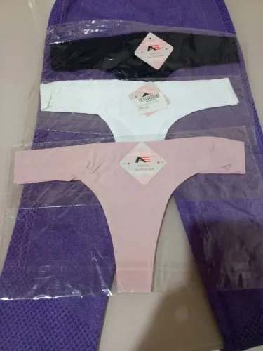 Calça legging e kit de calcinha fio sem costura 