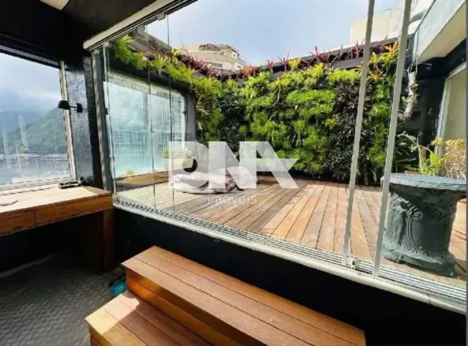 Apartamento : / Residencial / Lagoa
