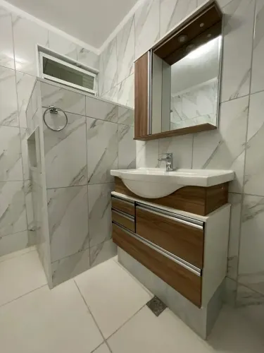 Apartamento com vista lateral mar