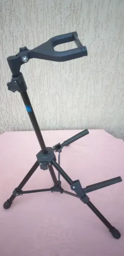 SUPORTE PARA GUITARRA E VIOLÃO (Visão, novo)