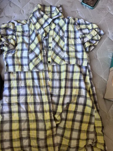 Camisa xadrez amarela e cinza