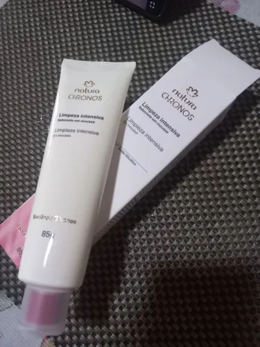 Sabonete em mousse Natura Chronos Limpeza Intensiva