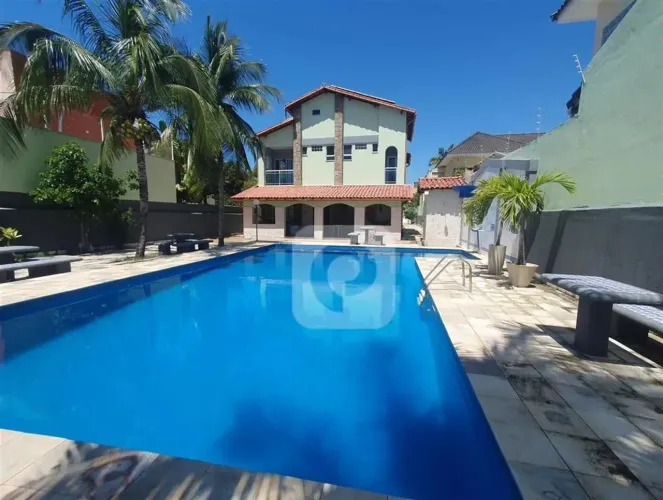 Casa Duplex Terreno de 975m2 Condomínio Fechado
