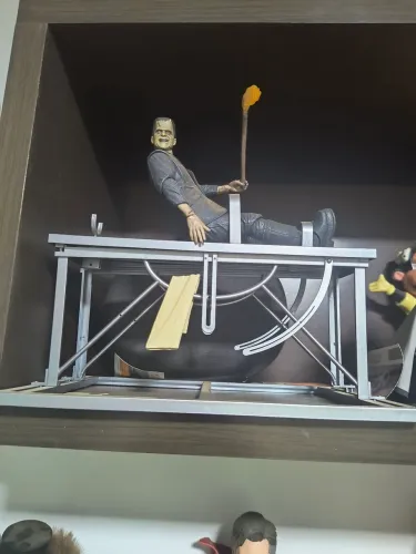 Frankstein Neca + Conjunto Diorama