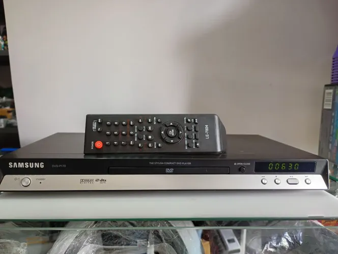 DVD Player Samsung DVD-P170 com Controle Remoto