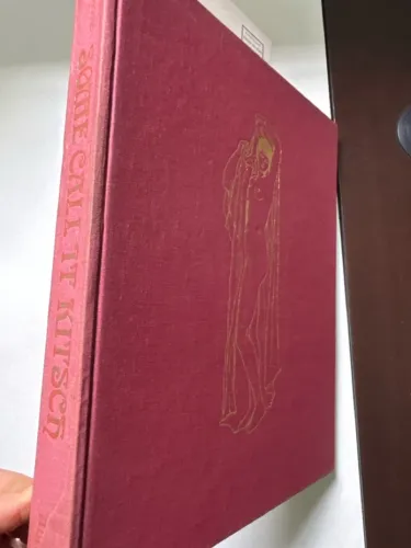 Livro Some Call It Kitsch - Capa Dura