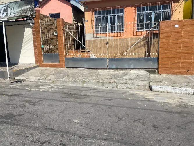 Casa no Centro de Duque de Caxias